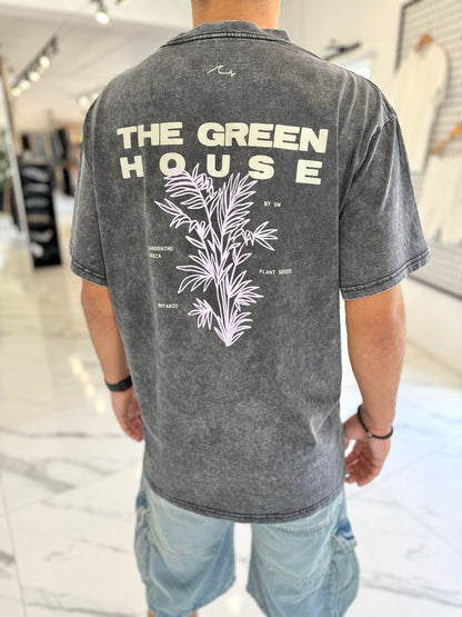 Remera oversize gastada negra “Green House”