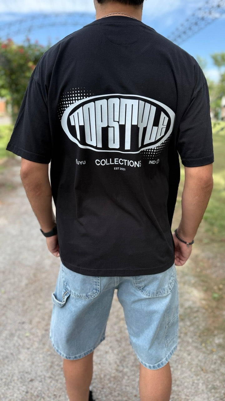Remera oversize negra "TOP STYLE"