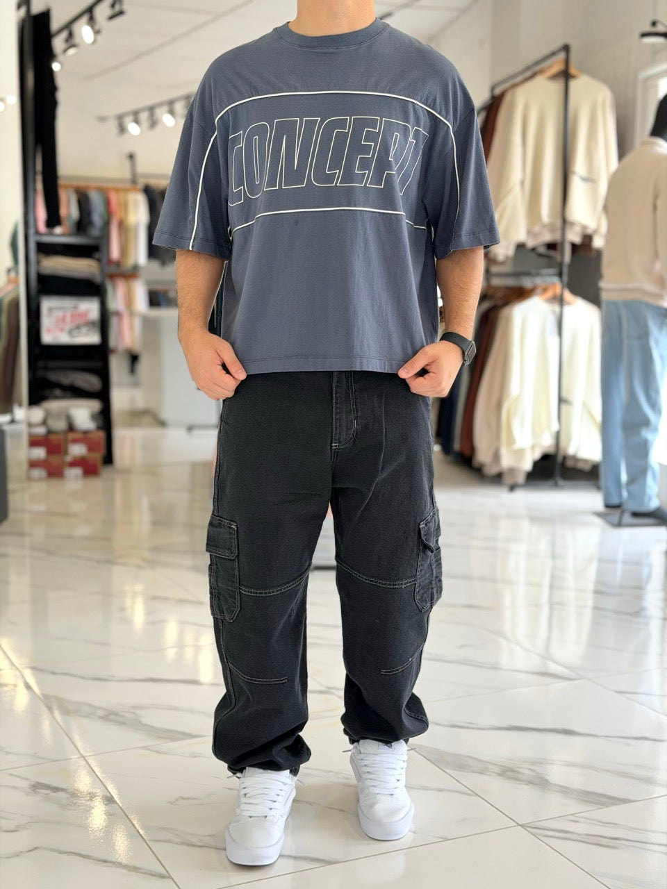 Remera boxy fit "Concept"