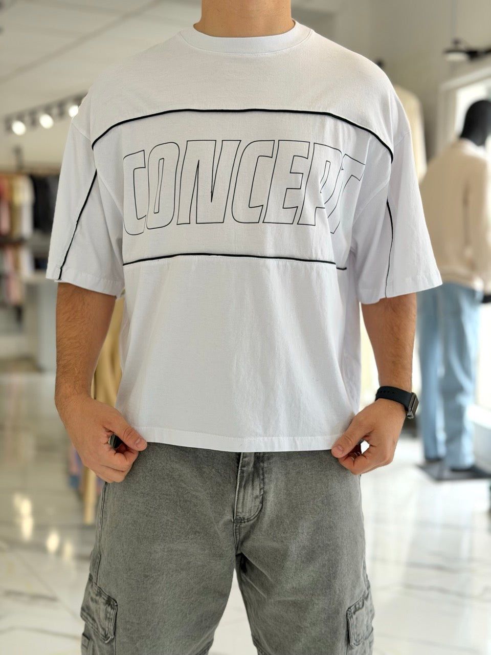 Remera boxy fit "Concept"