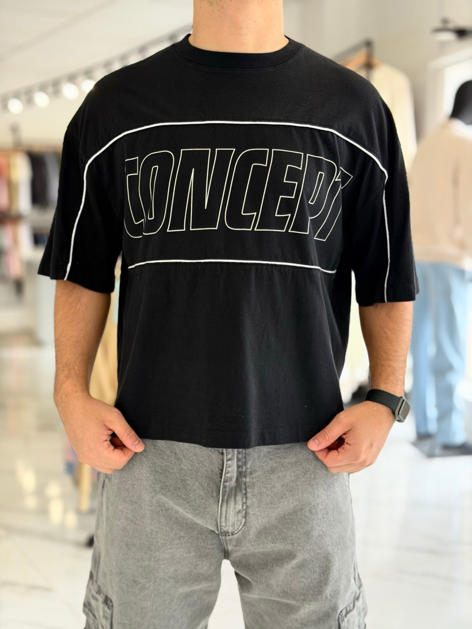 Remera boxy fit "Concept"