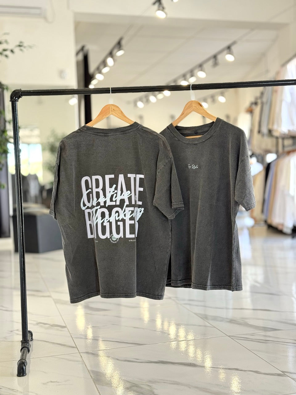 Remera oversize gastada "Create"