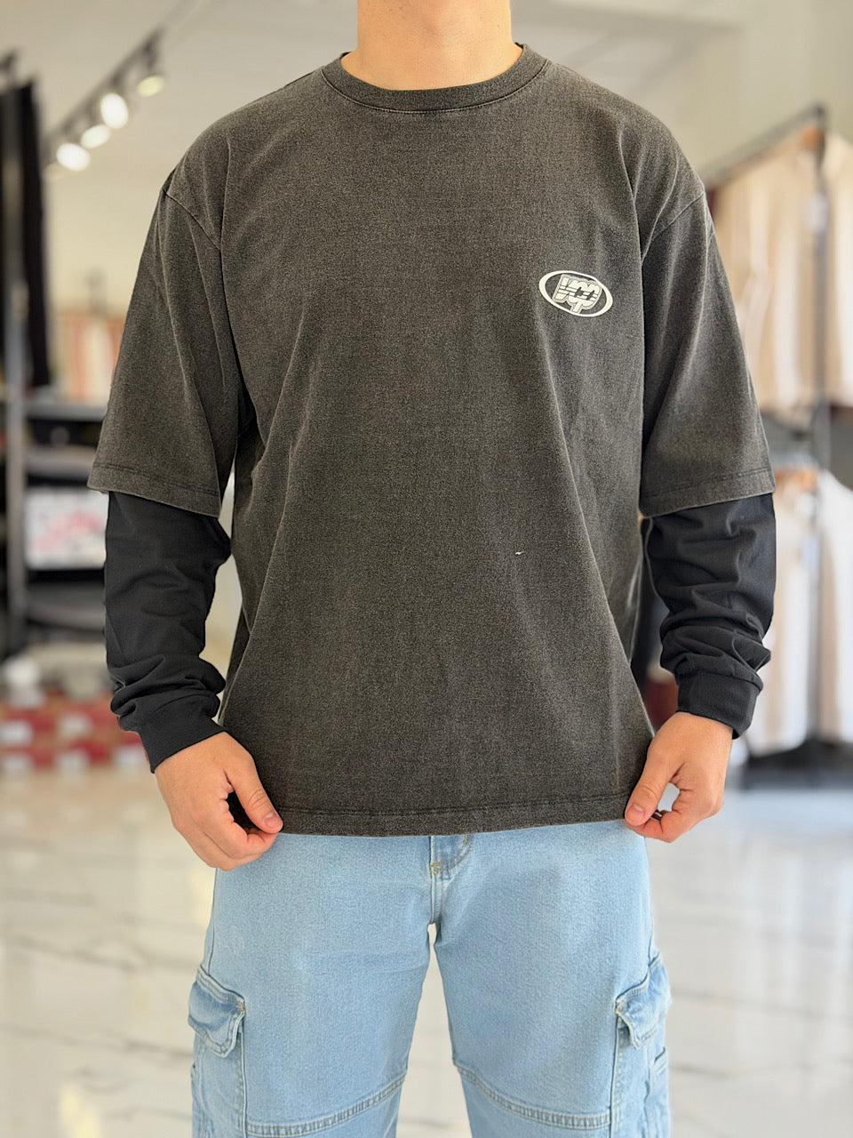 Remera manga larga "SAV"