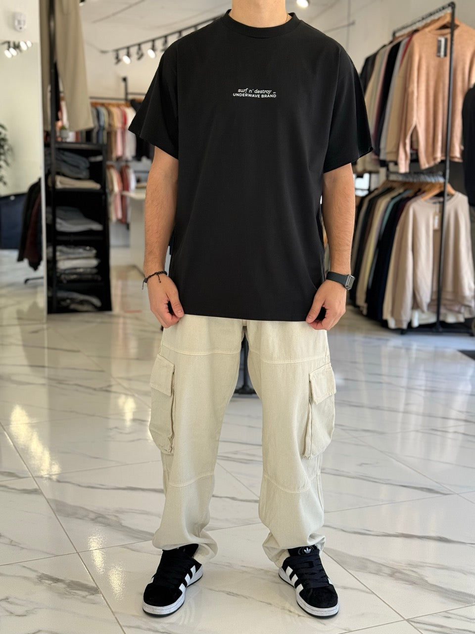 Remera oversize “Delgada”