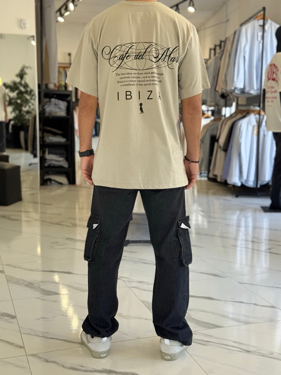 Remera oversize “Ibiza”