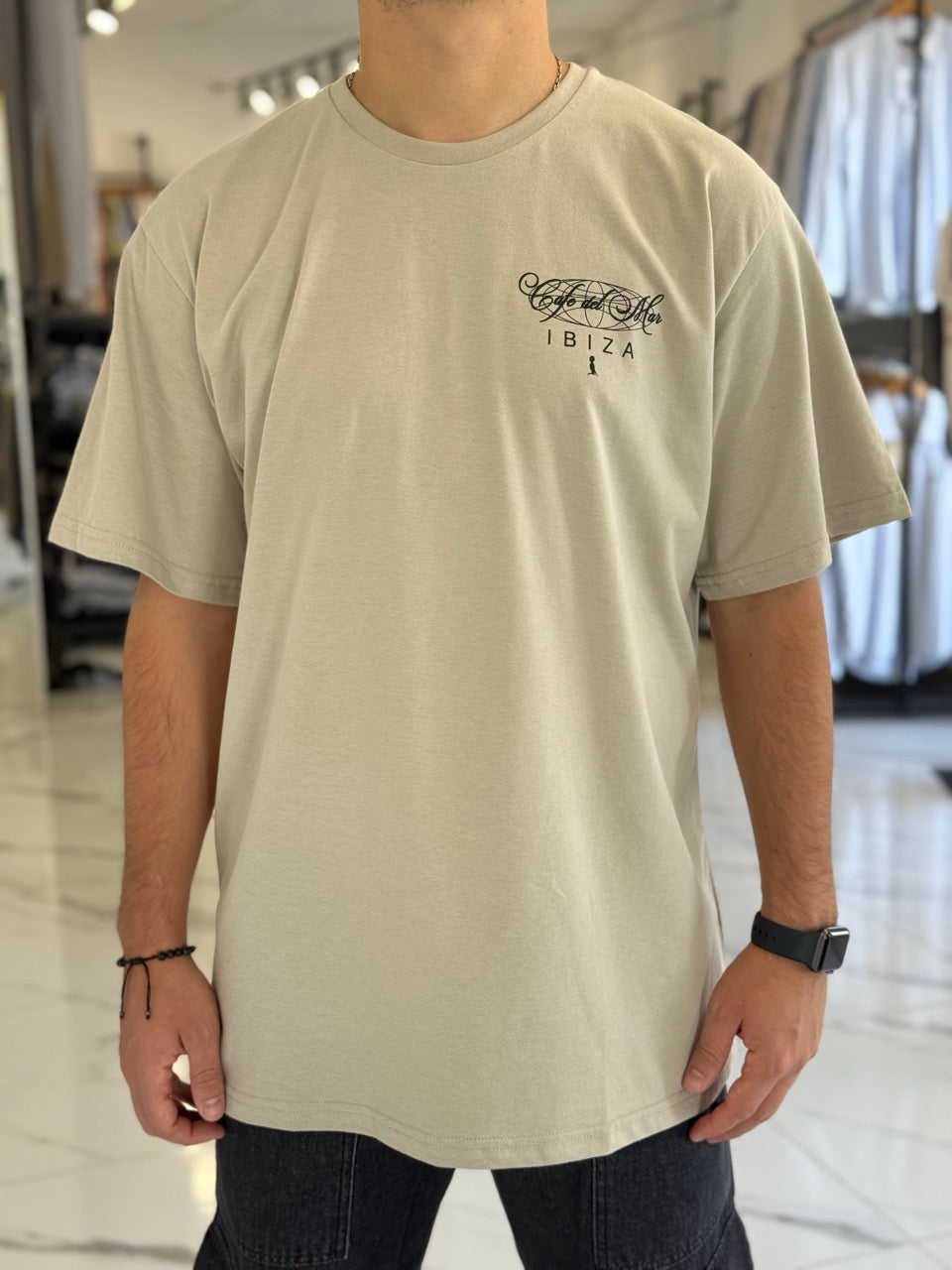 Remera oversize “Ibiza”