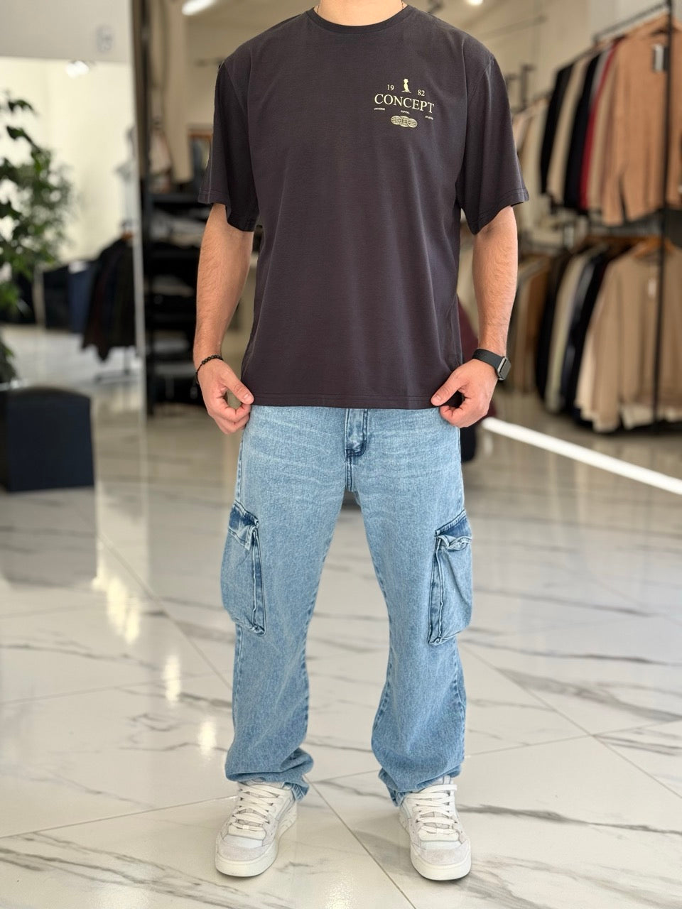 Remera oversize “Concept”