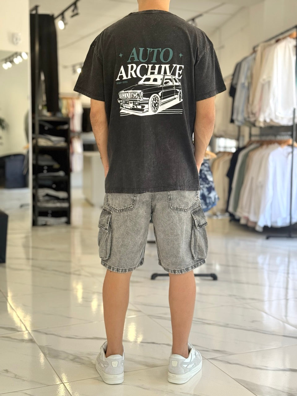 Remera oversize gastada "Auto"