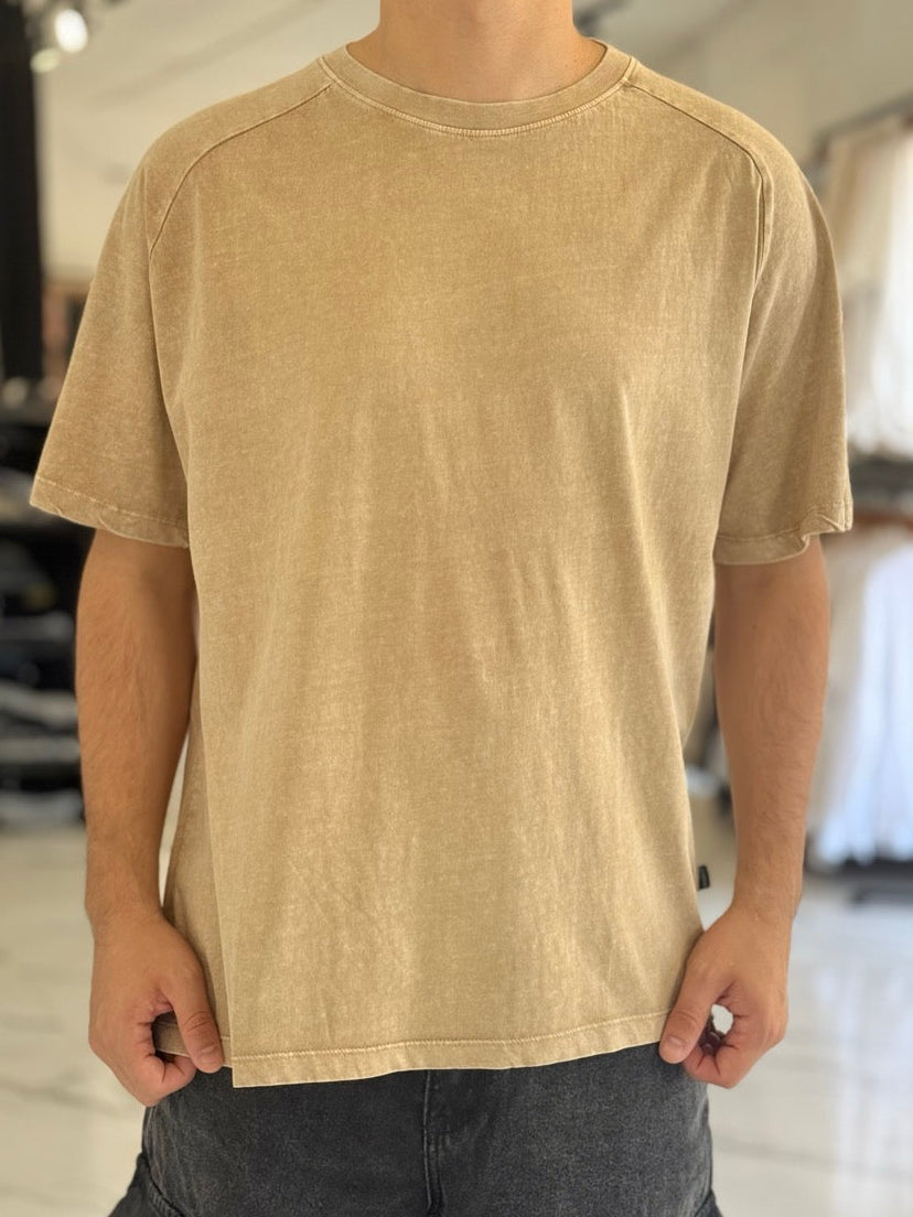 Remera oversize gastada lisa
