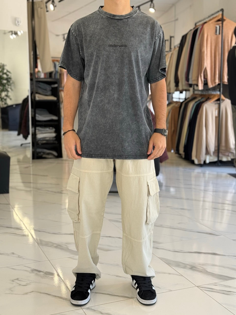 Remera oversize gastada “Senecio”