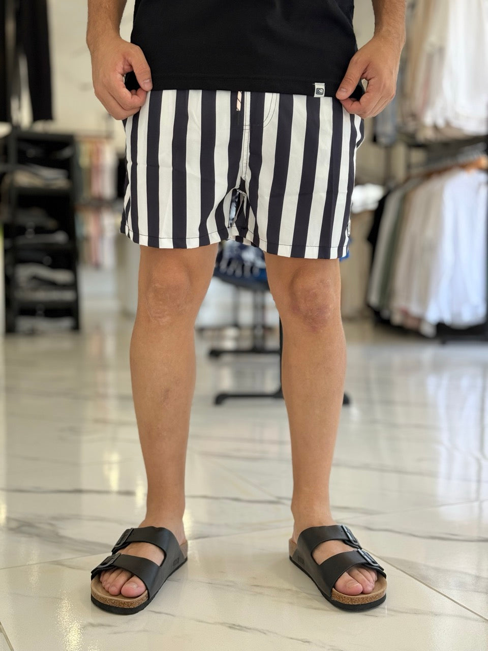 Short de baño rayado