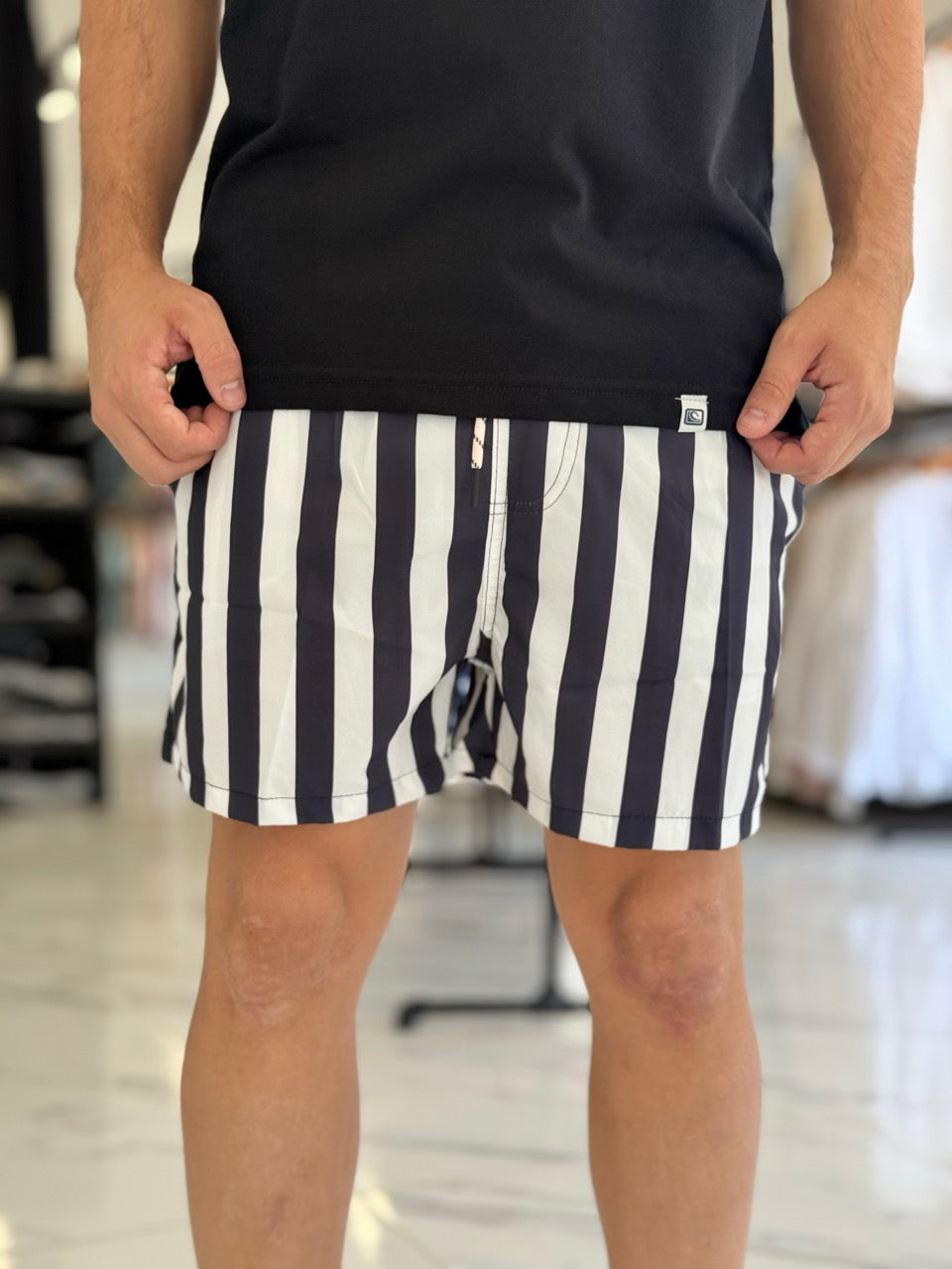 Short de baño rayado