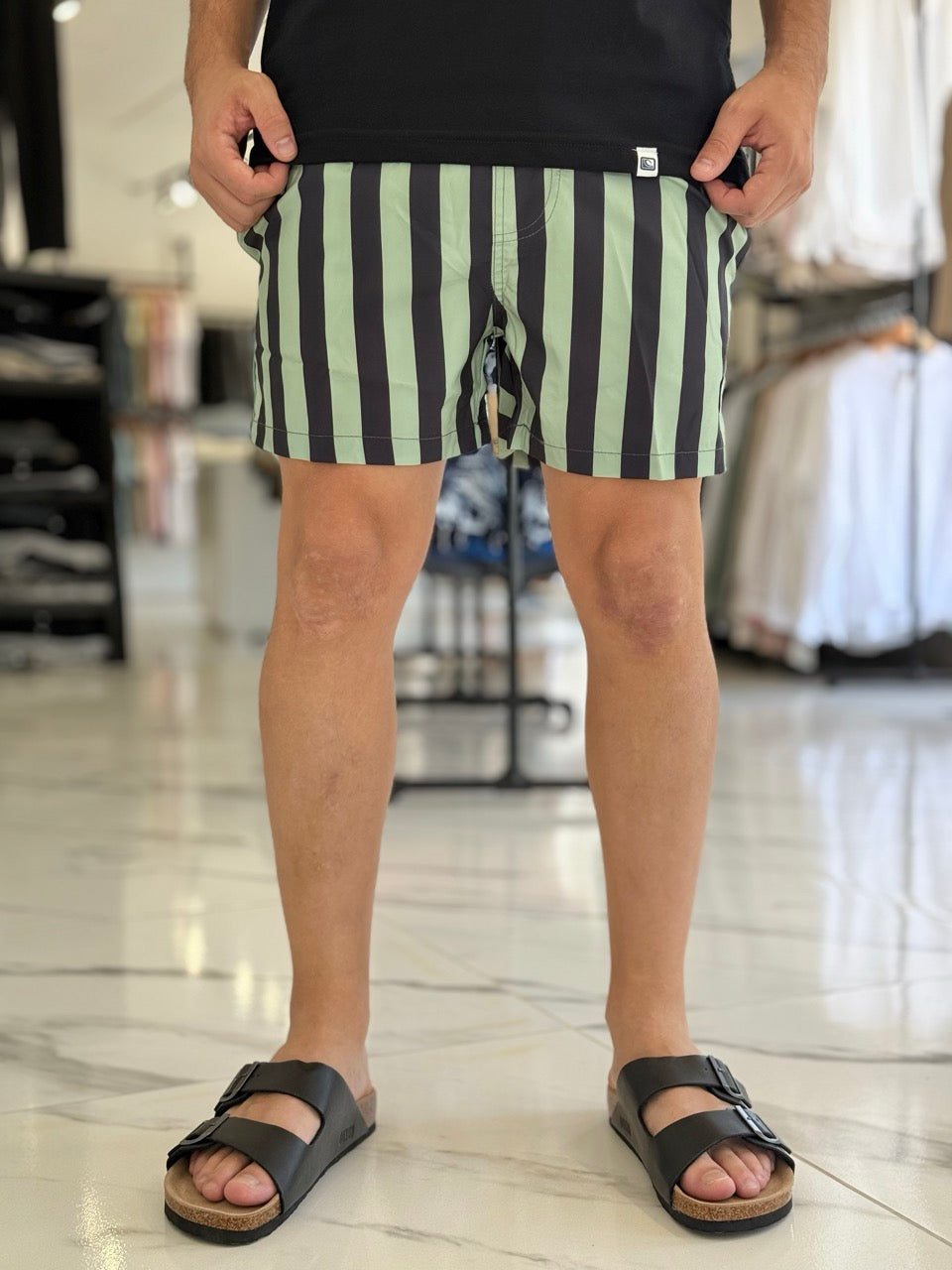 Short de baño rayado