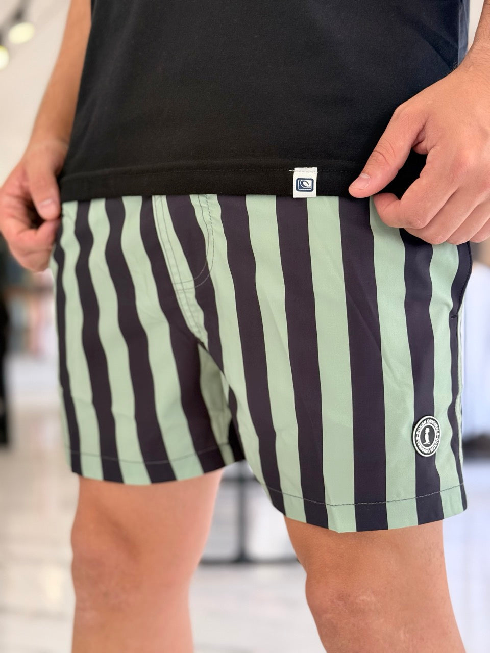 Short de baño rayado