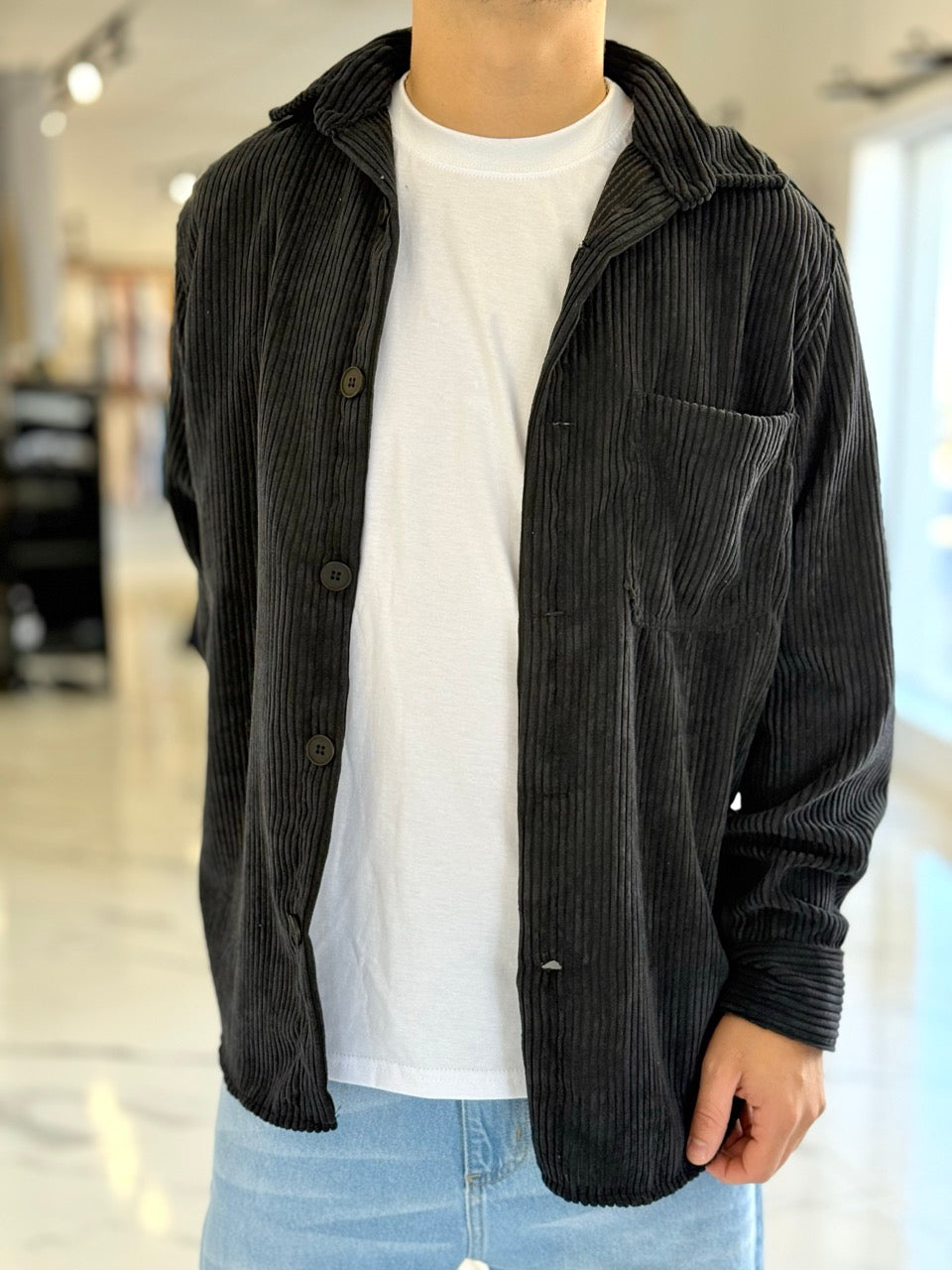 Sobrecamisa de pana negra